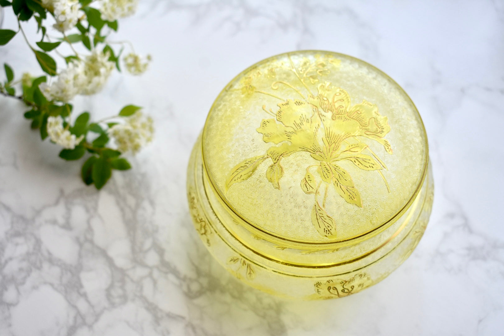 優しいお花★オールドサンルイSt Louisボンボニエール♡ジャポニズム♡菓子器 ボンボニエール – Antique Serendipity