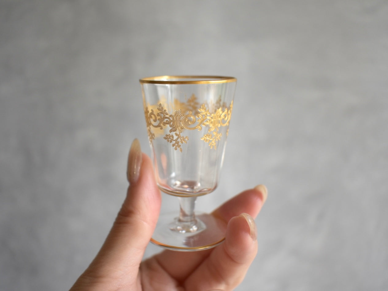 アンティークバカラ Antique Baccarat RECAMIERと呼ばれるデザイン