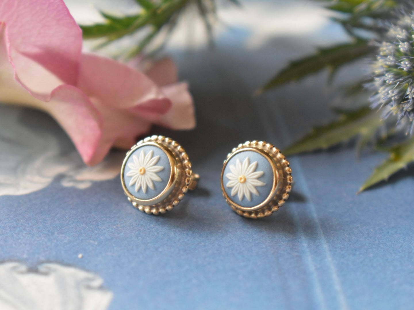 【17】 ウエッジウッド ジャスパーウェア デイジー ピアス シルバー925 ウエッジウッド【WEDGWOOD- Jasper ware】 – Antique Serendipity